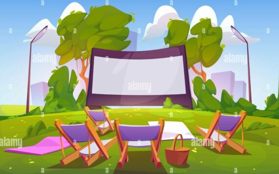 cinema-en-plein-air-sur-pelouse-verte-dans-le-parc-de-la-ville-le-jardin-ou-la-cour-vector-caricature-paysage-d-ete-avec-cin